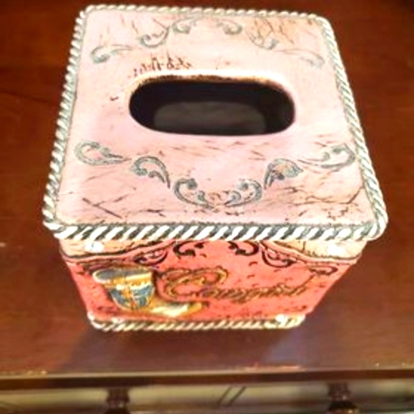 Western Tissue Box - Picture 5 of 9